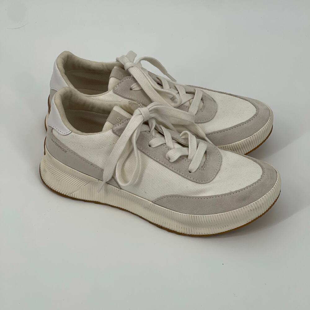 Sorel Women's Sneakers in White and Gray